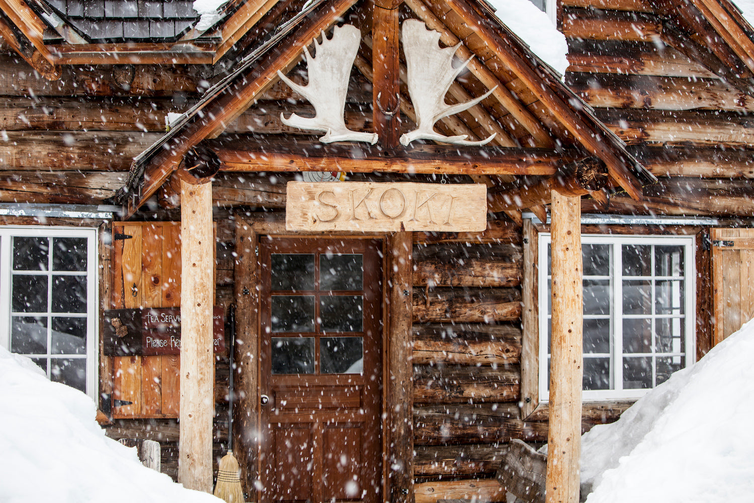 Snowfall at Skoki (Skoki Lodge)